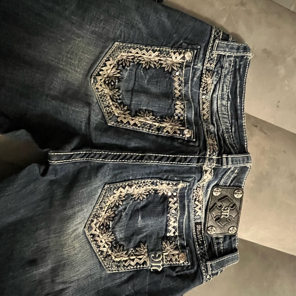 Stylish Blue Embroidered Women's Jeans